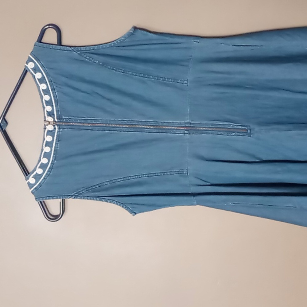 Adore S Jean Dress with White Embroidery - Picture 6 of 8
